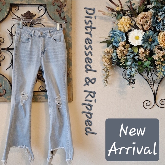 Distressed & Ripped  Bootcut Fringed Jeans. Excellent Condition Size Small - Picture 7 of 15